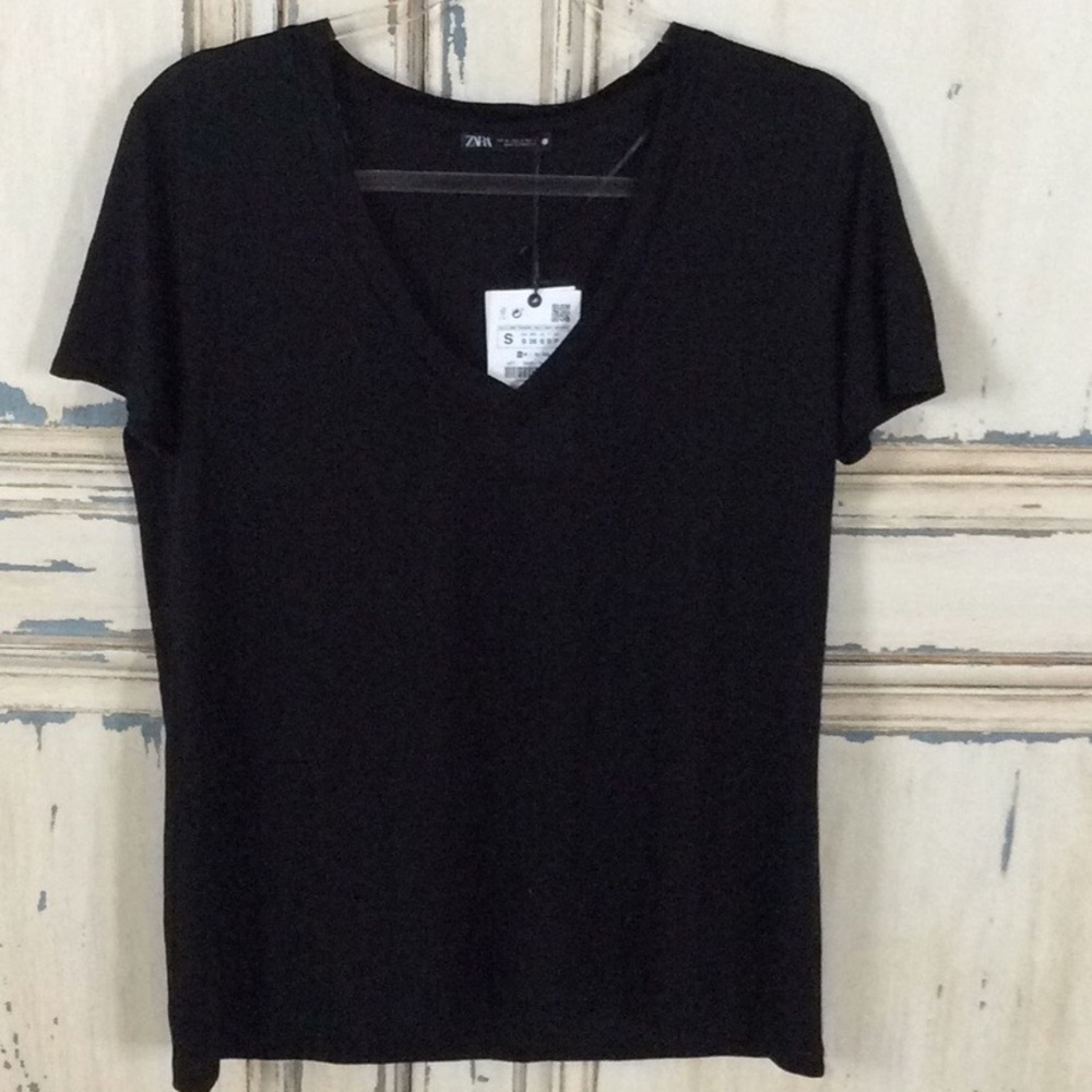 Zara NWT Black V-Neck Tee Shirt Small